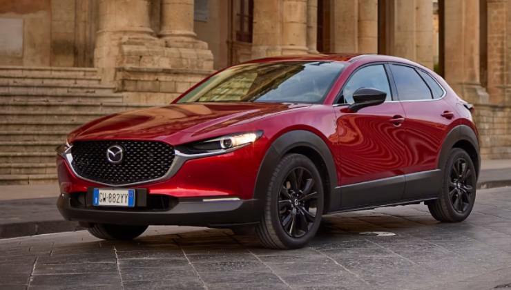 La Mazda CX-30 homura in promozione