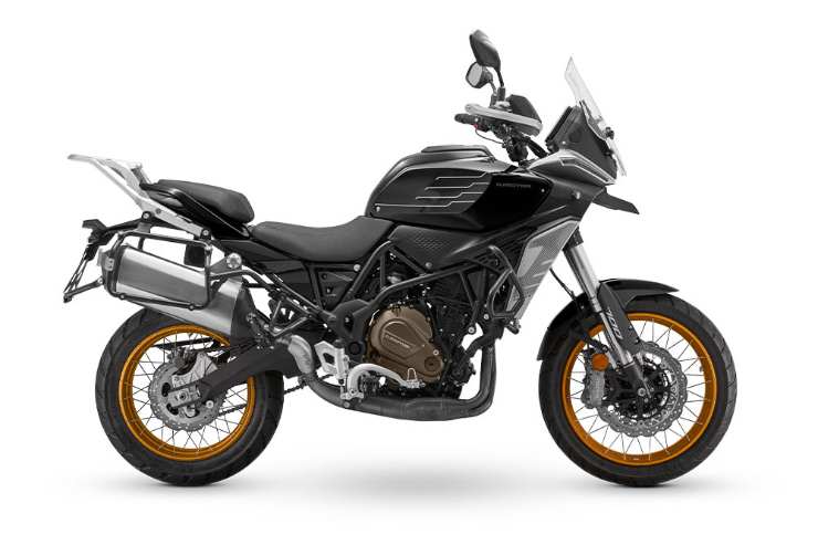 QJ SRT 700 SX, il crosover a meno di 8000 euro