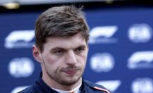 Max Verstappen osserva perplesso