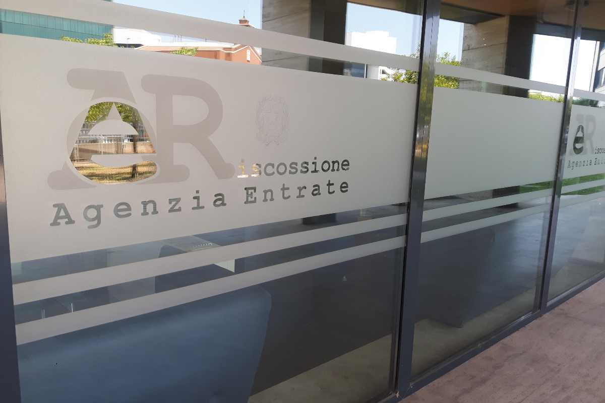 Esterno della sede centrale dell'Agenzia delle entrate