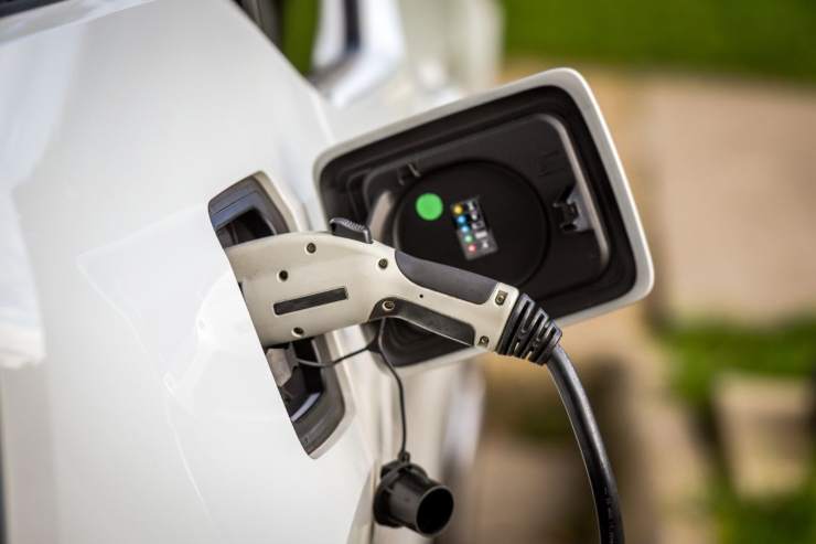 Auto elettrica bonus novità ISEE