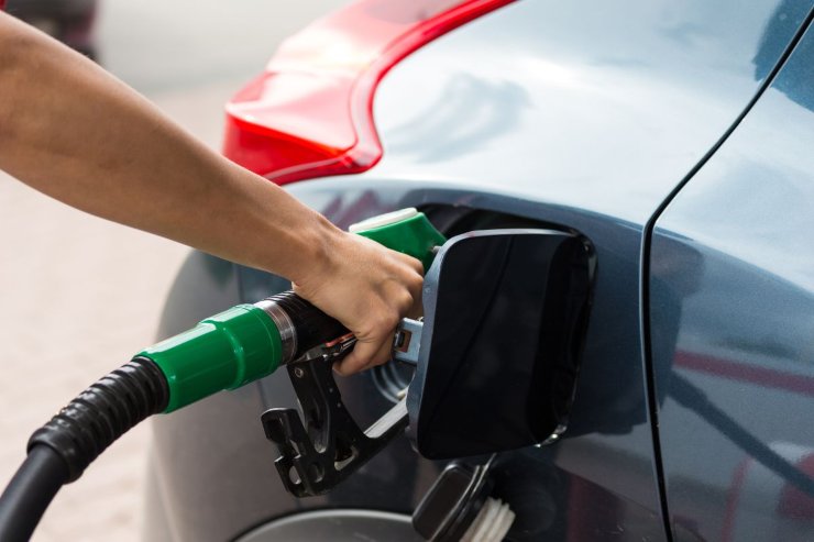 Benzina auto Unione Europea aumenti