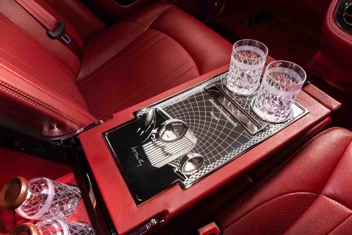 Bentley Mulsanne Grand Limousine
