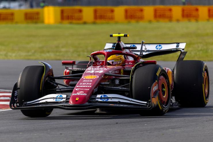 Lewis Hamilton Ferrari F1 problemi