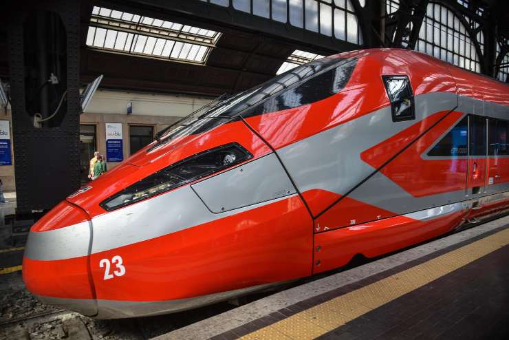 Frecciaossa Wi Fi FS Elon Musk