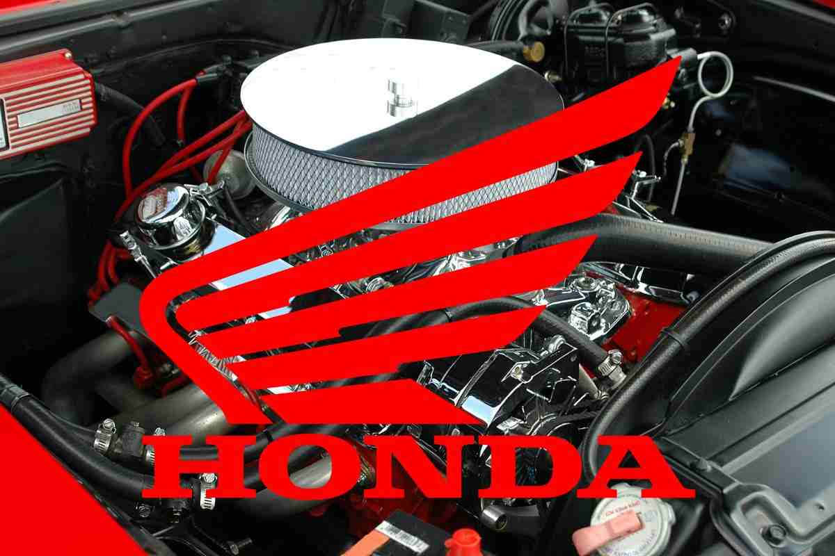 Ibrido auto Honda motore