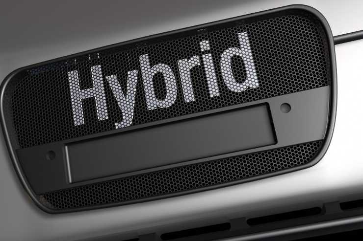 Ibrido auto Honda motore