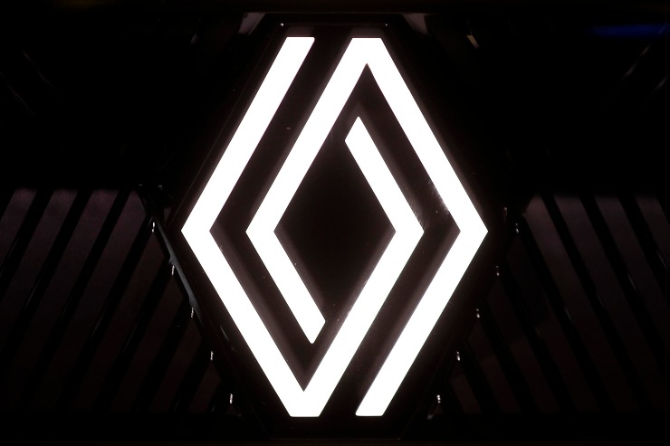 Renault Stellantis addio Picat