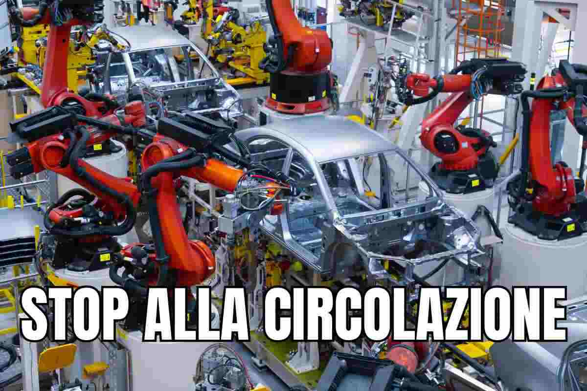 fabbrica auto stop circolazione