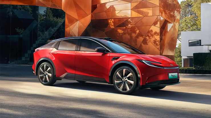 Toyota bz5, nuovo Suv giapponese