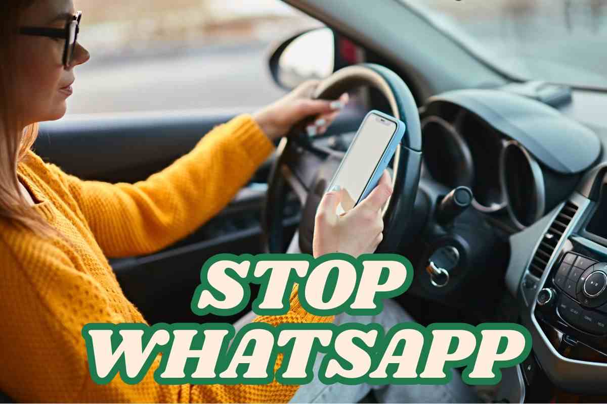 WhatsApp auto Android Auto Apple CarPlay
