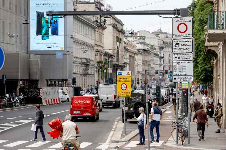 ZTL novità Milano problemi moto scooter