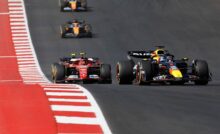Ferrari e Red Bull in pista durante un Gran Premio