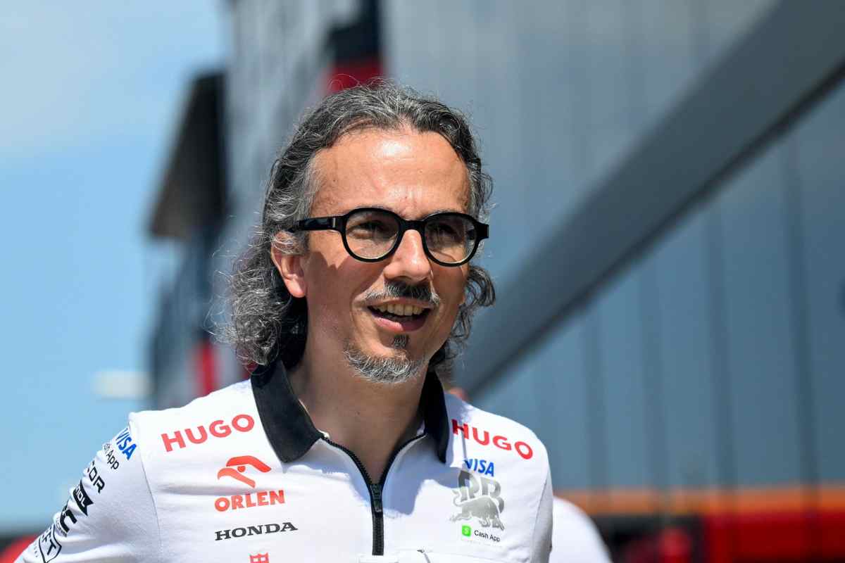 Laurent Mekies con la tuta della Racing Bulls