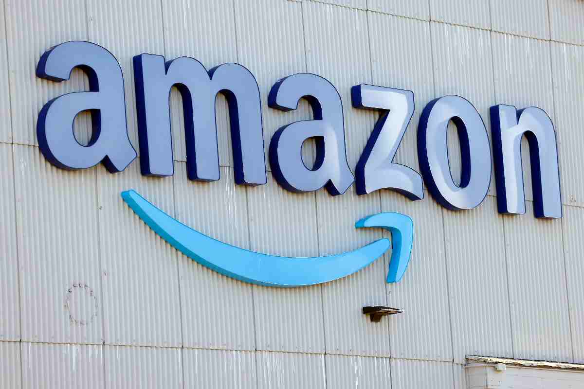 amazon logo