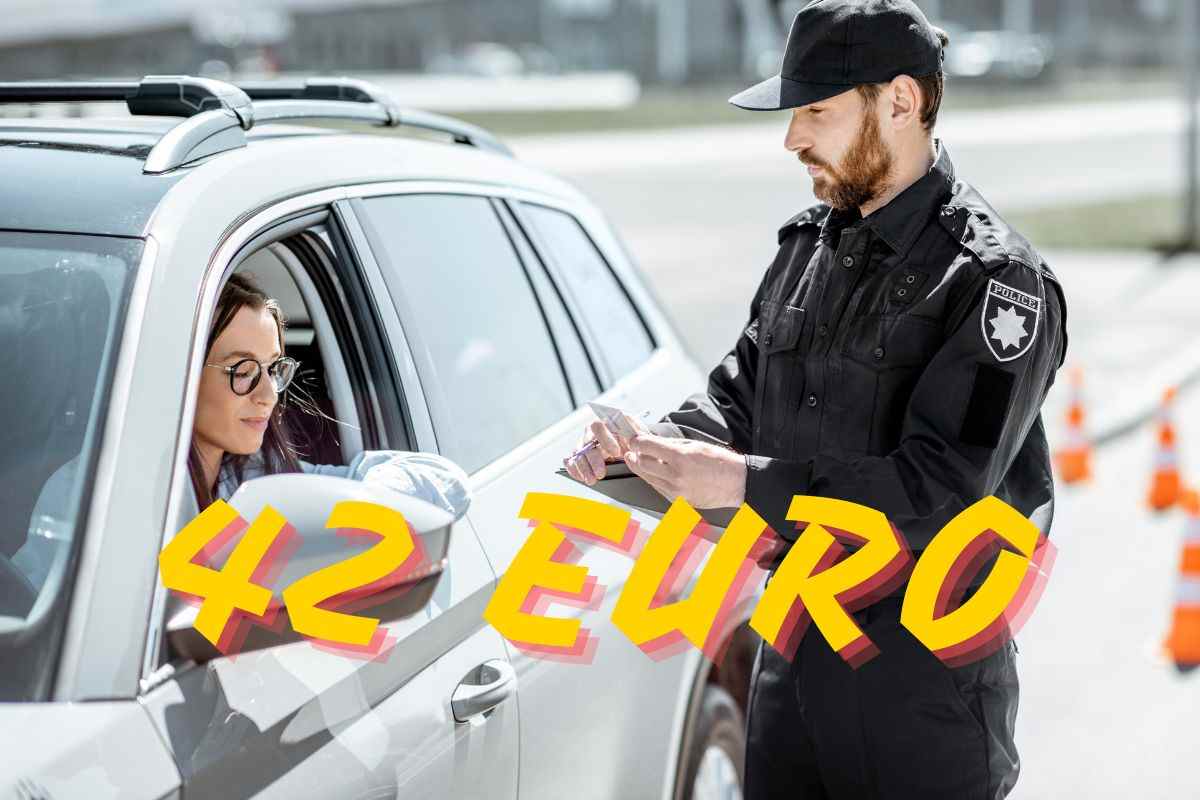 Finestrino auto 42 euro multa