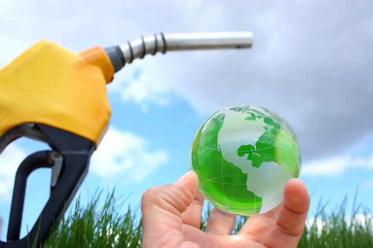carburante sostenibile pompa benzina 