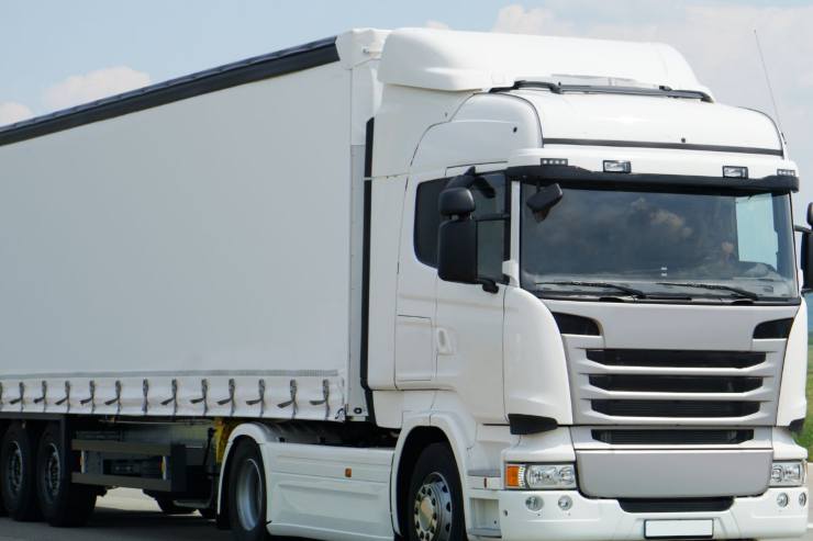 Camion autostrada gratis pedaggio