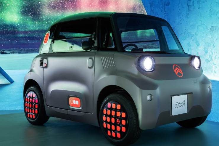 Citroen Ami minicar scuola