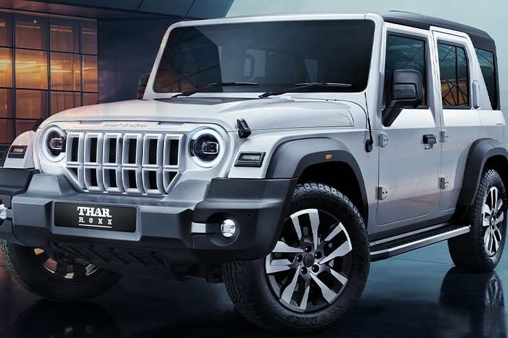 Jeep Wrangler Mahindra Thar Roxx fuoristrada
