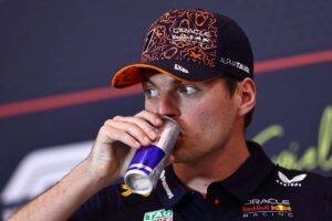 Tsunoda Red Bull Verstappen F1