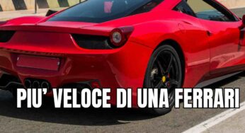 Va più veloce di una Ferrari ma costa pochissimo: l’ha stracciata, il video è 100% real