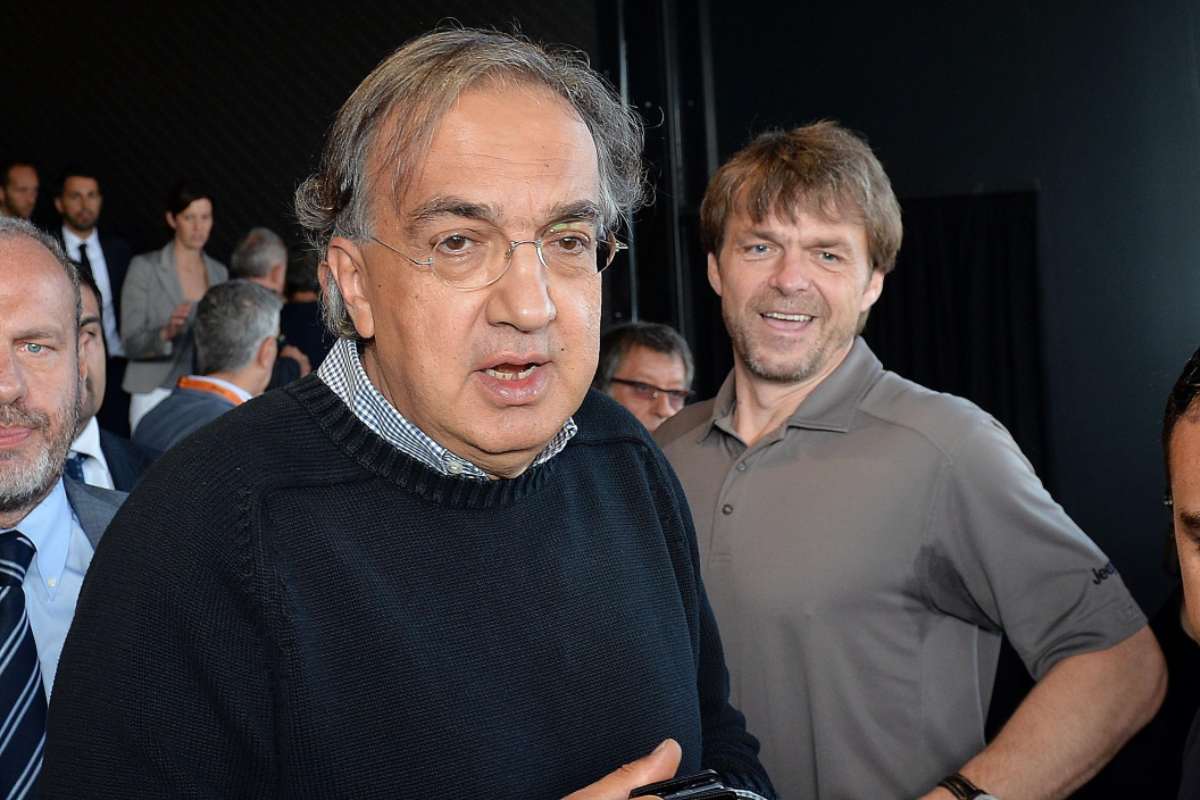 Carlo Calenda Stellantis crollo Marchionne vendite