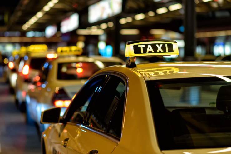 Taxi sciopero traffico problemi