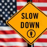 Il colosso americano ridimensione l'elettrico: