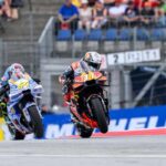 Sfida tra piloti MotoGp in pista