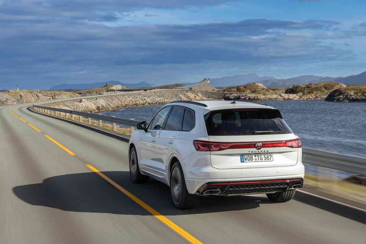 Volkswagen Touareg in strada