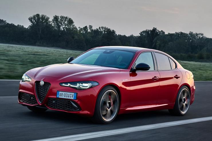 Alfa Romeo Giulia berlina auto