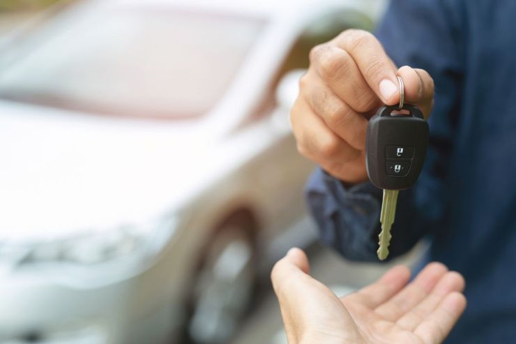 Auto novità 4000 euro multa