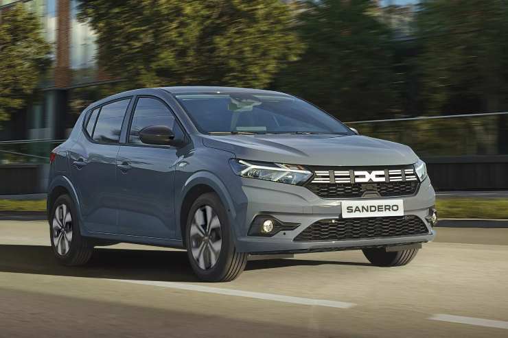 Dacia Sandero Fiat Panda novità