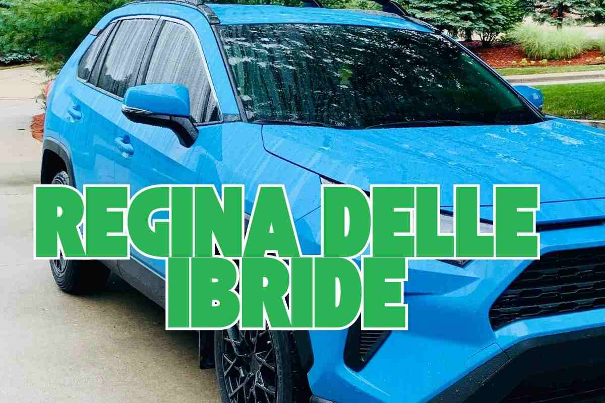 Toyota Prius auto ibrida addio