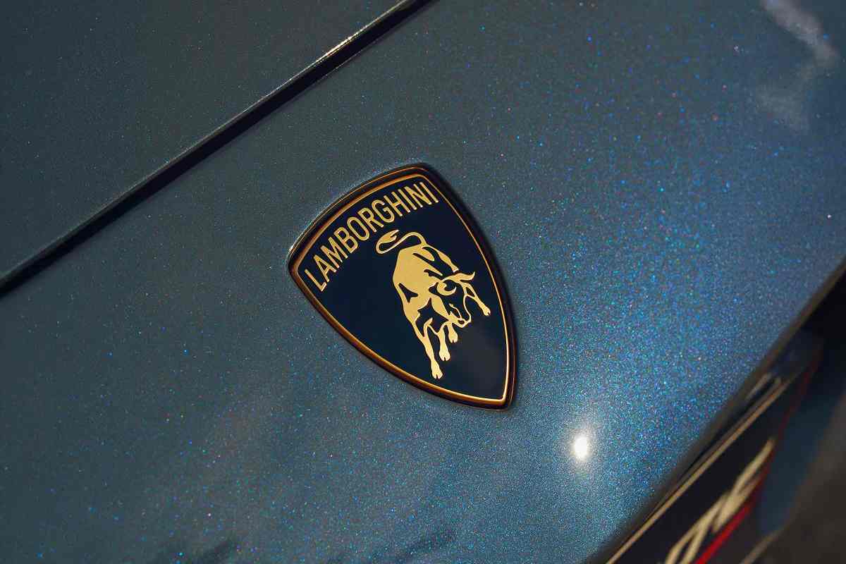 lamborghini logo auto temerario