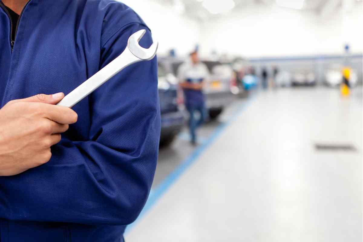 meccanico auto tagliando