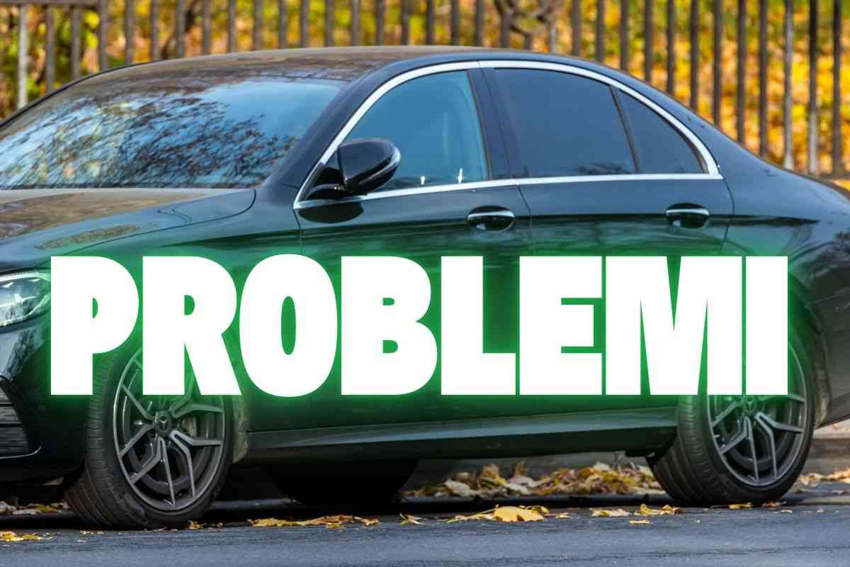 Smart EQ novità Mercedes problemi