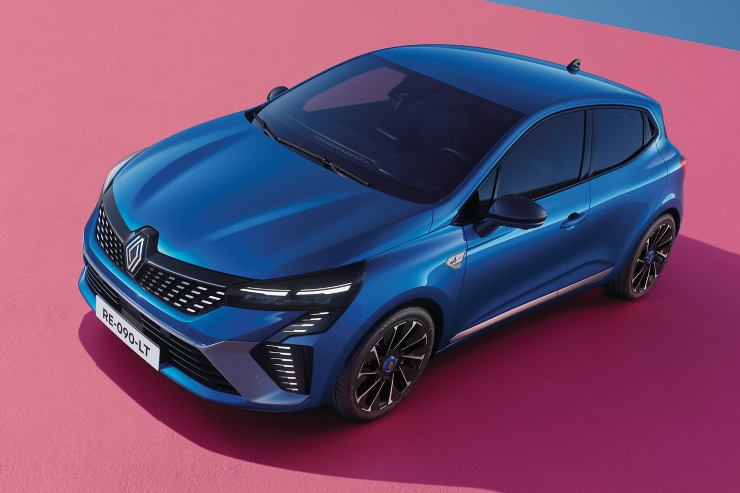 Renault Clio ibrida novità maxi richiamo