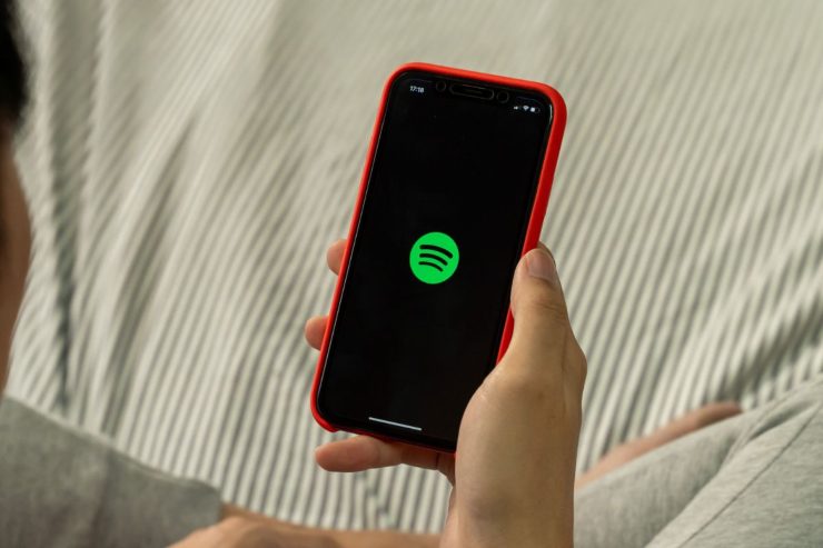 Spotify prezzo aumento auto