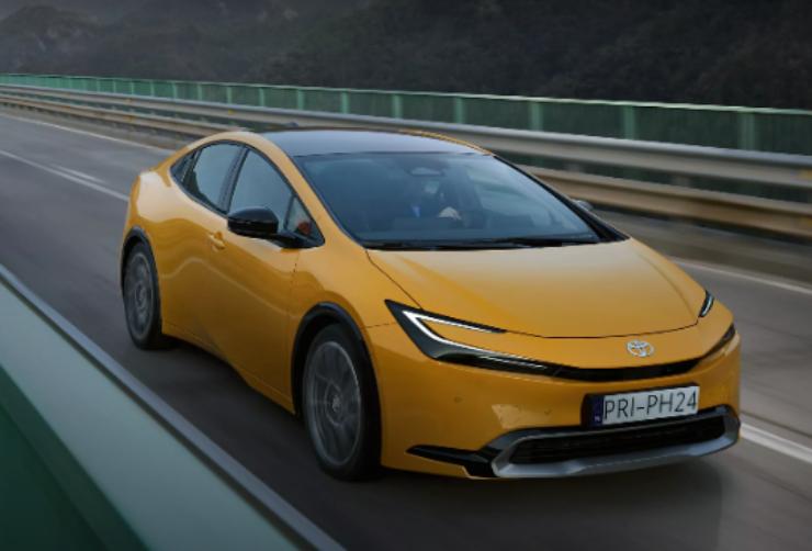Toyota Prius auto ibrida addio