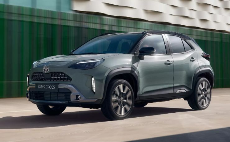 SUV 4800 euro bonus Toyota Yaris Cross