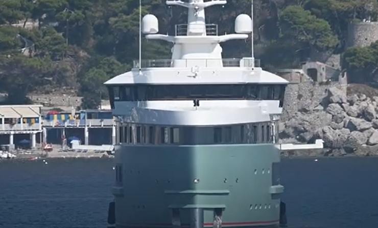 Yacht incredibile