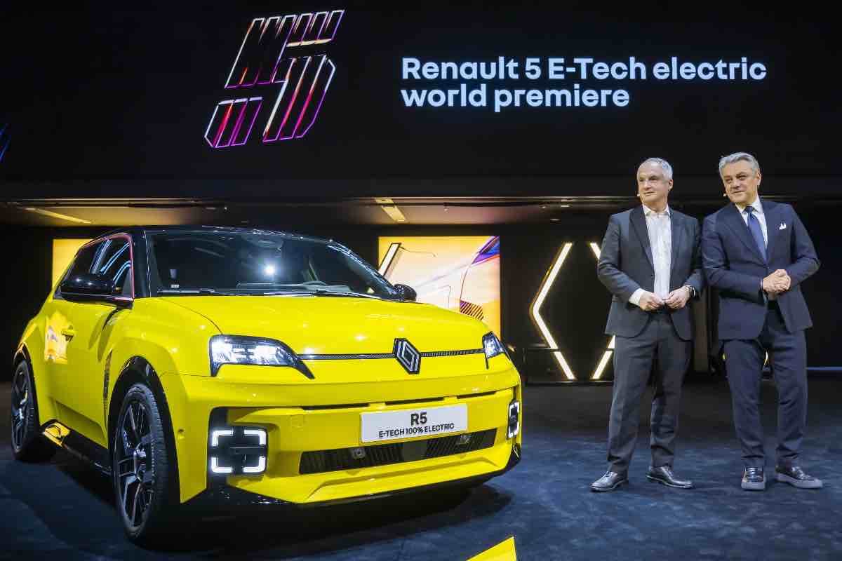 Auto elettrica richiesta ufficiale