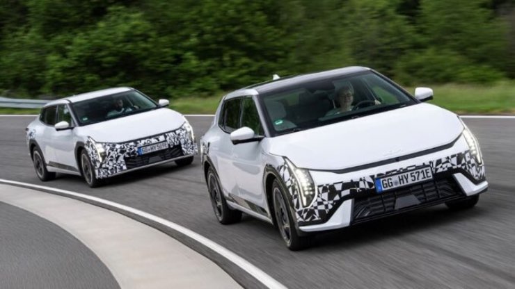 Kia EV4 da 204 cavalli