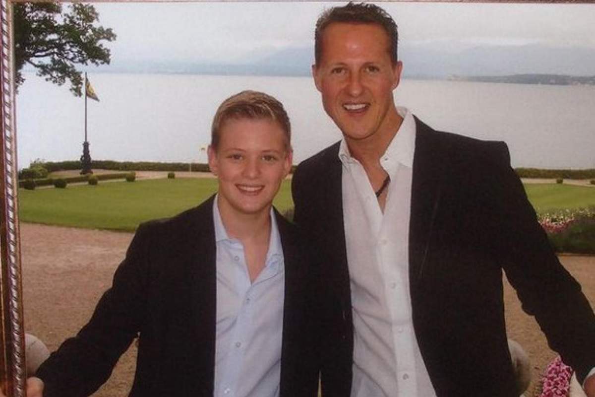 Michael e Mick Schumacher abbracciati