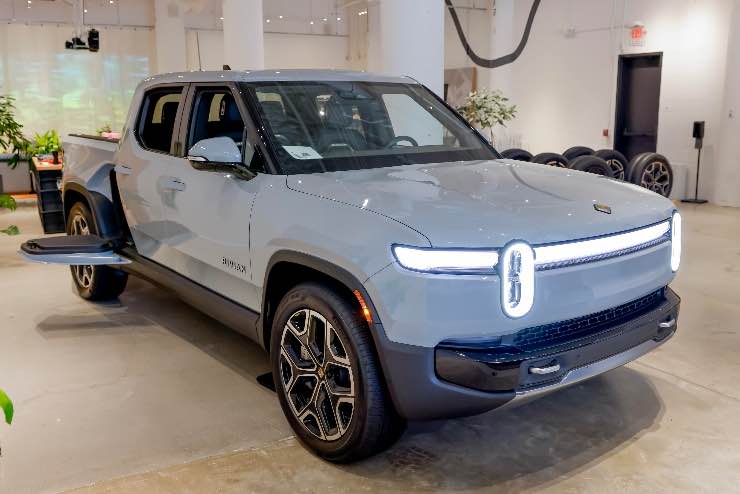 Rivian 225 dipendenti licenziati