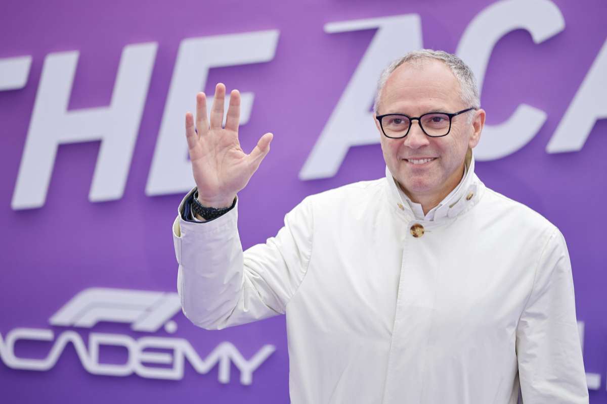 Stefano Domenicali saluta il pubblico