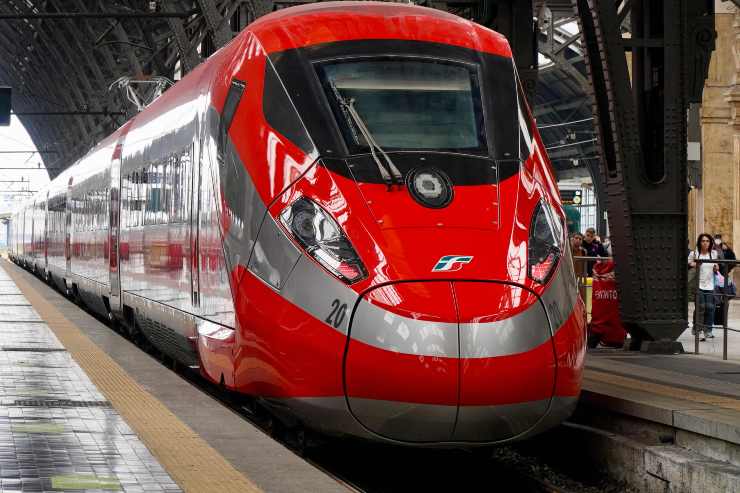 Frecciarossa stop Taranto Roma