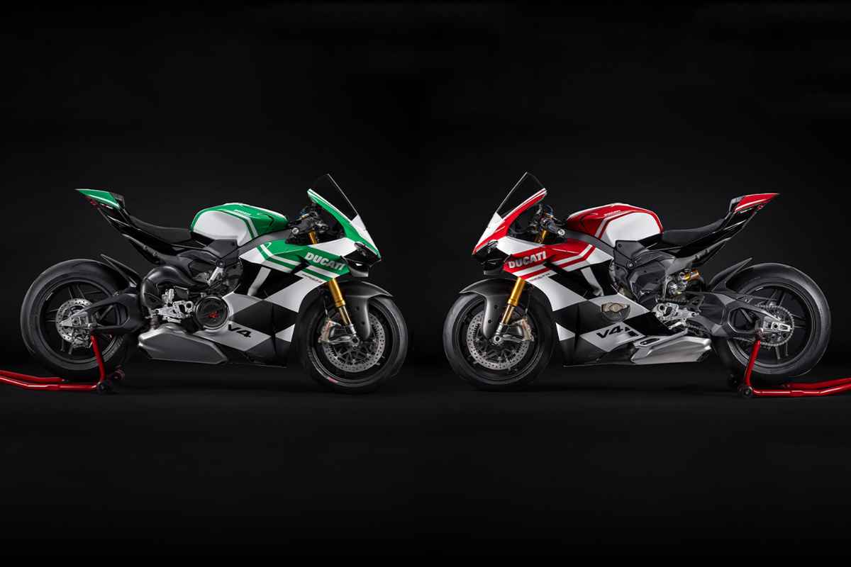 ducati panigale v4 tricolore